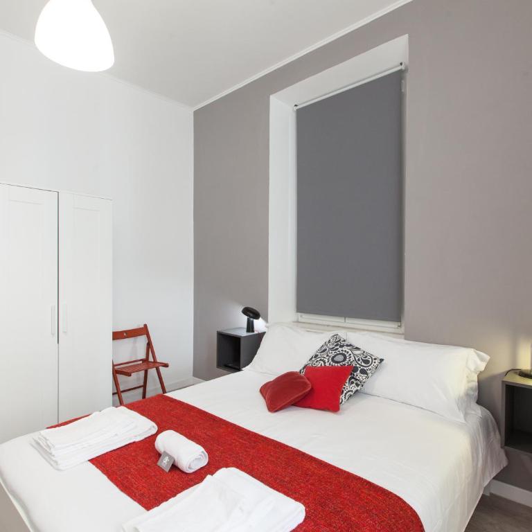 A+ Bed and Breakfast - Double Room with Private External Bathroom - 13