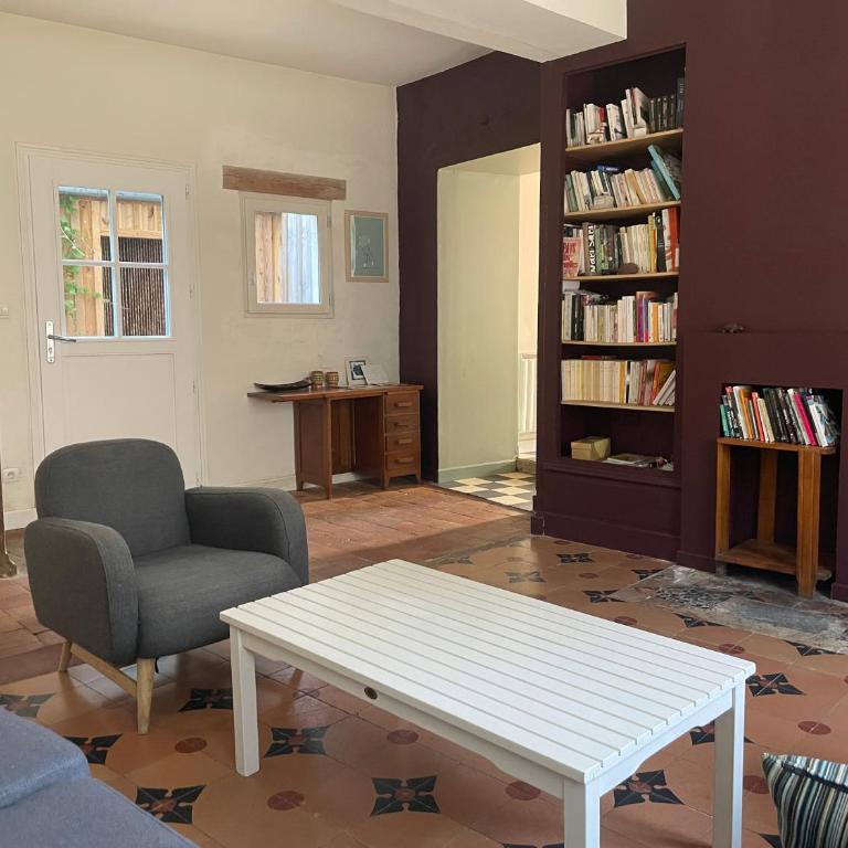 Maison de Famille avec Jardin - Coeur du village - Zoo de Beauval - Stadthaus mit 2 Schlafzimmern - 5