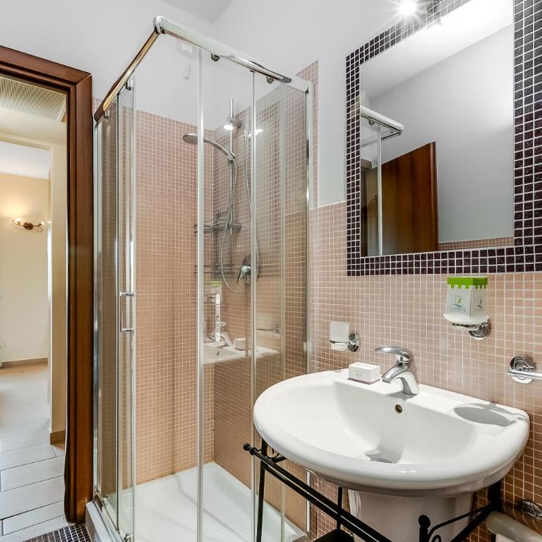 Agriturismo Cascina Crocelle - Lake View and Heated Pool - Appartamento con 1 Camera da Letto e Terrazza - 14