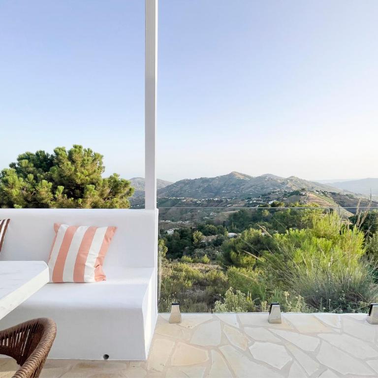 NEW villa - luxury, views, hot tub, pool, 8 plus sofabed - Villa con vistas al mar - 22