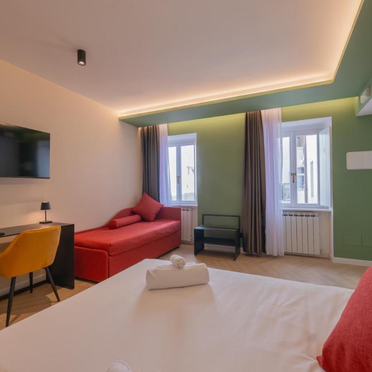 Luna Stay - Deluxe Triple Room - 1