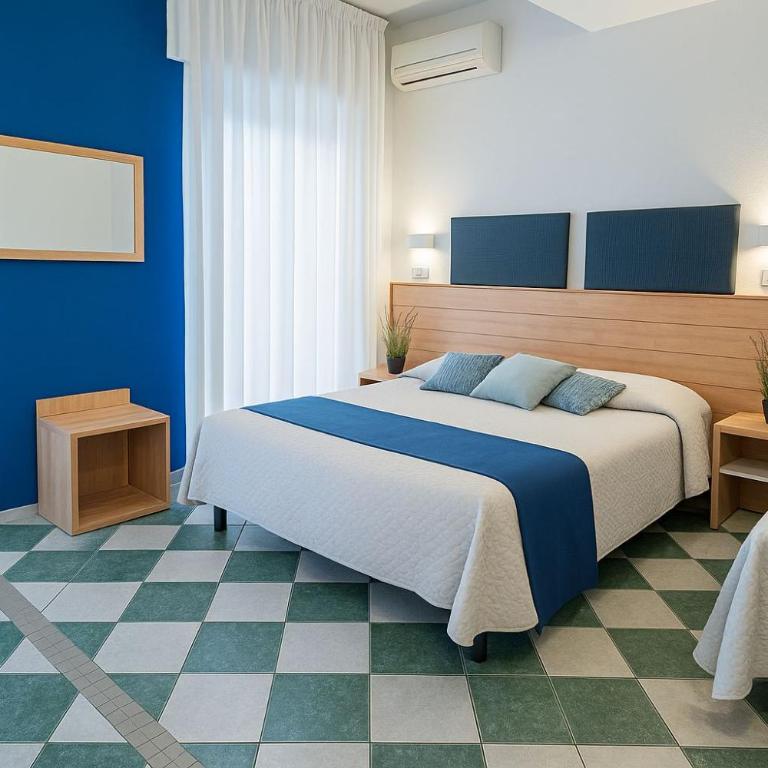 Hotel Aldebaran - Sea & Center - Camera Quadrupla - 3