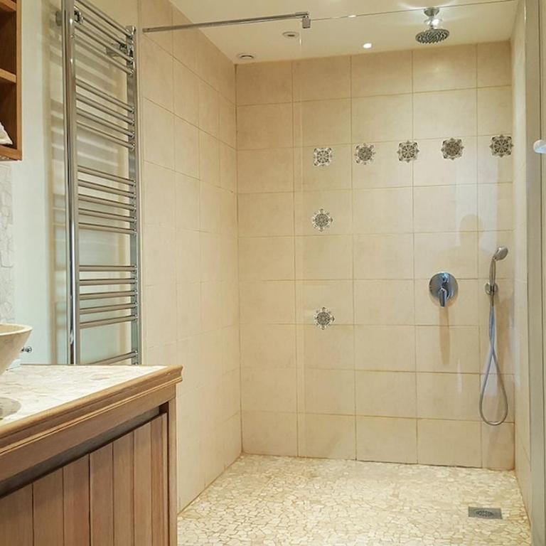 Cottage with swimming pool - Maison 4 Chambres - 7