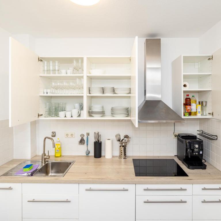 Central Apartments with private parking lot - Apartment 4 with 2 bedrooms and a terrace - 5