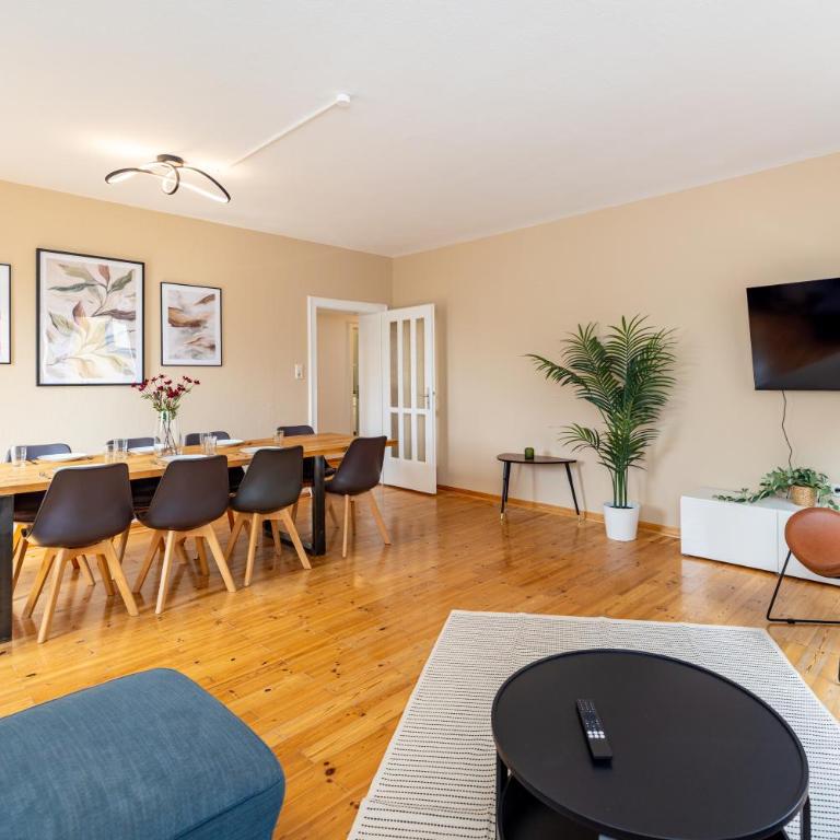Central Apartments with private parking lot - Apartment 4 with 2 bedrooms and a terrace - 12