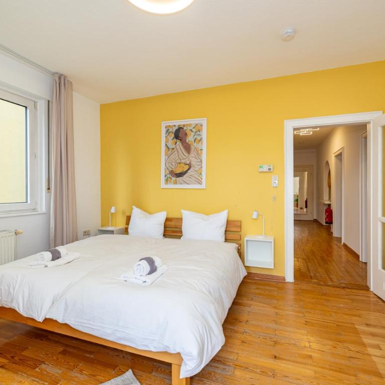 Central Apartments with private parking lot - Apartment 4 with 2 bedrooms and a terrace - 28