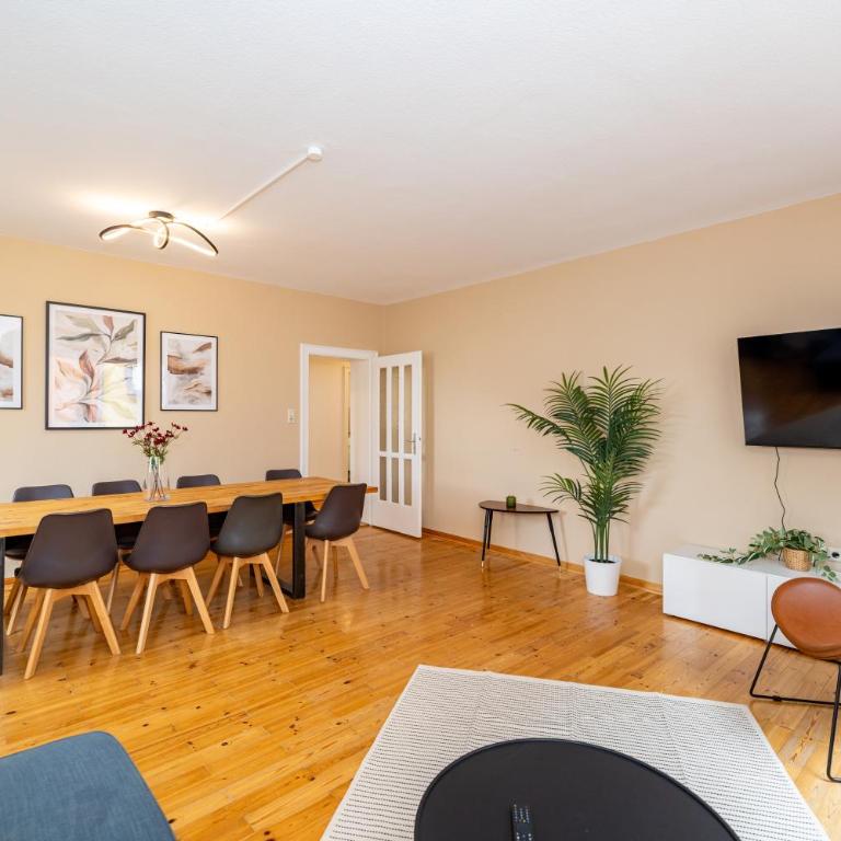 Central Apartments with private parking lot - Apartment 4 with 2 bedrooms and a terrace - 25