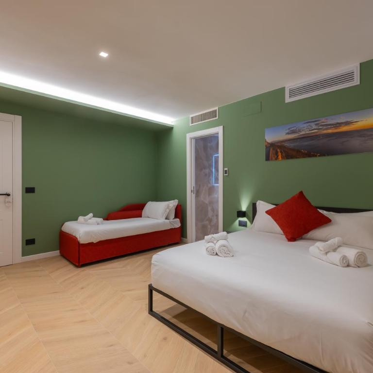 Luna Stay - Deluxe Triple Room - 11