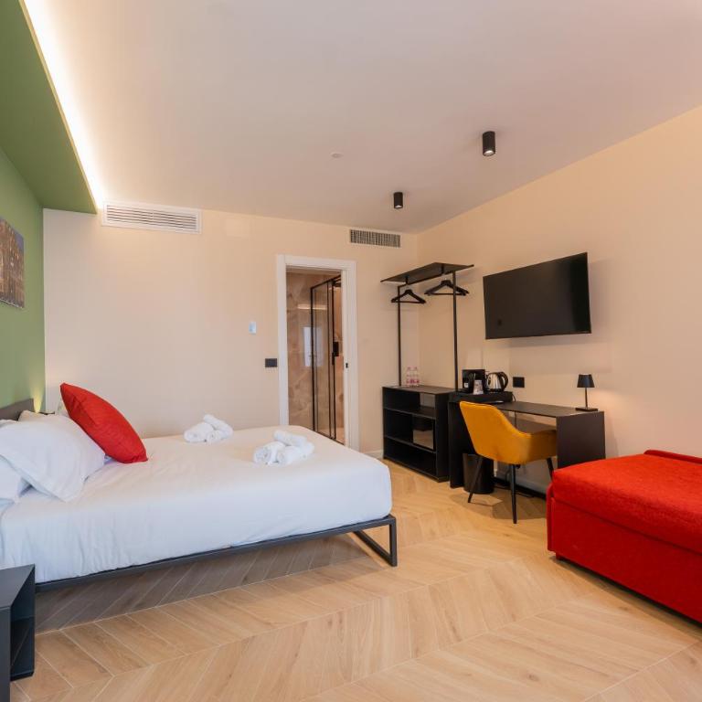 Luna Stay - Deluxe Triple Room - 2