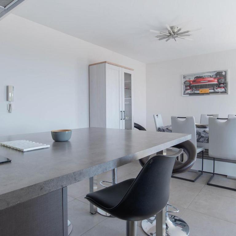 Awesome Home In Roquebrune-Sur-Argens With Wifi - Maison de Vacances 3 Chambres - 6