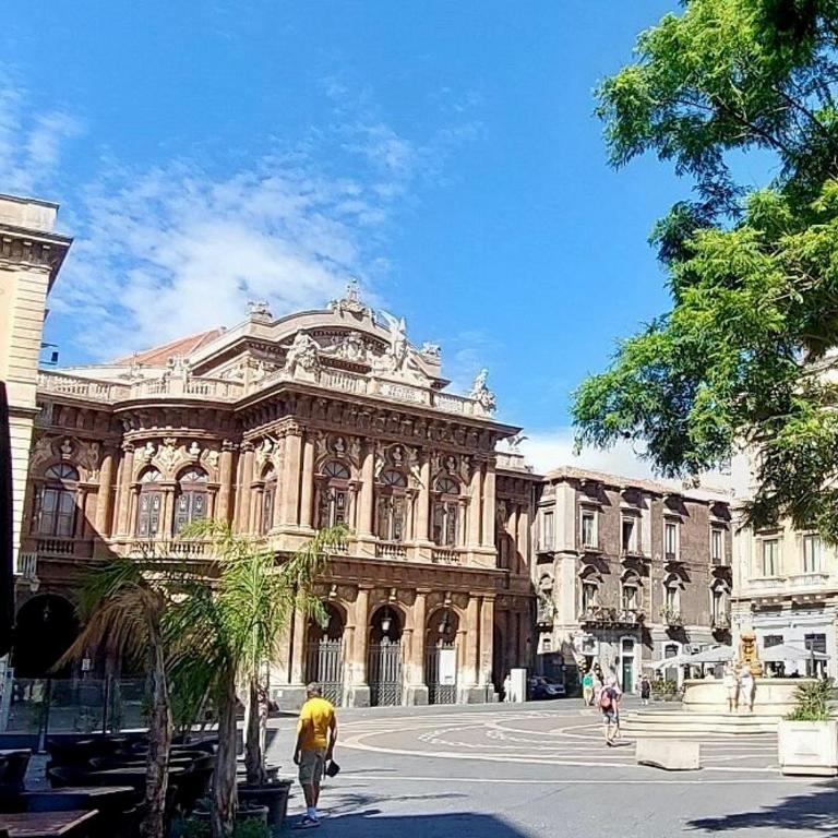 A due passi dal Duomo - Two-Bedroom Apartment - 46