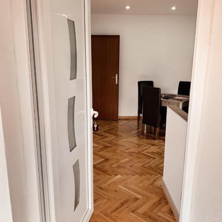 Apartmani Ana S - One-Bedroom Apartment - 6