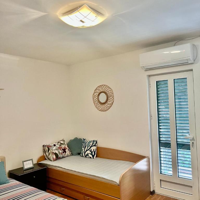 Komforan studio u centru grada - Double Room with Private Bathroom - 8