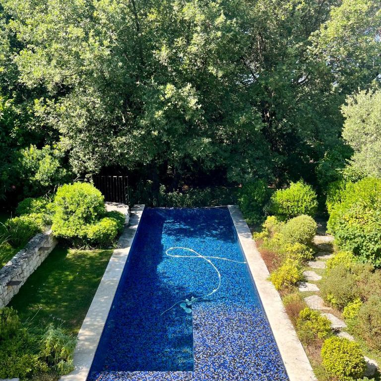 990 Riviera - Chambre Double - Vue sur Piscine - 9