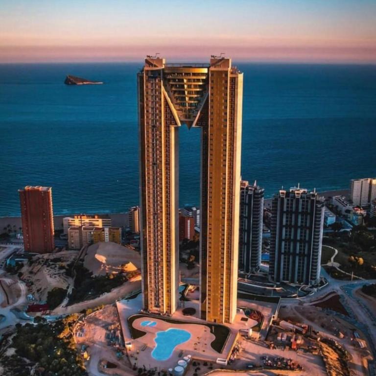 INTEMPO SKY RESORT in BENIDORM TOP PREMIUM 2 - Two-Bedroom Apartment - 11