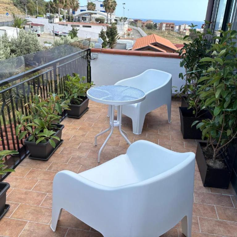 Civico 20 la casa di Nina - Double Room with Terrace - 3