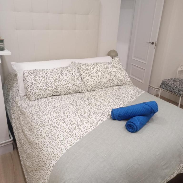 Casco Viejo, tranquilo, reformado, Bilbao a pie - Apartamento de 1 Dormitorio con balcón y vistas a la ciudad - 4