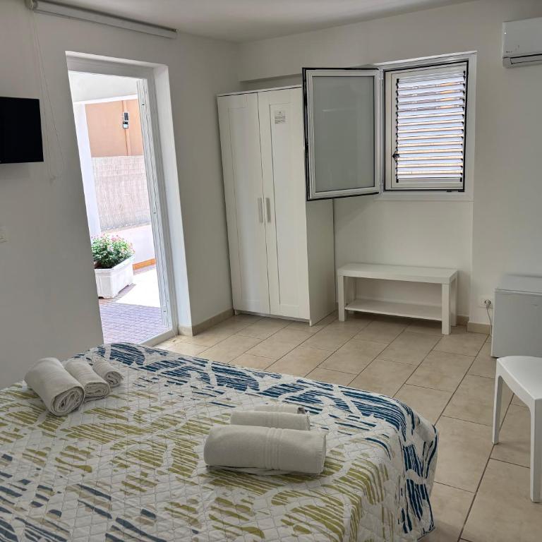 Le Torrette Rooms and Apartments - Double Room with patio and Privat Bathroom - 5