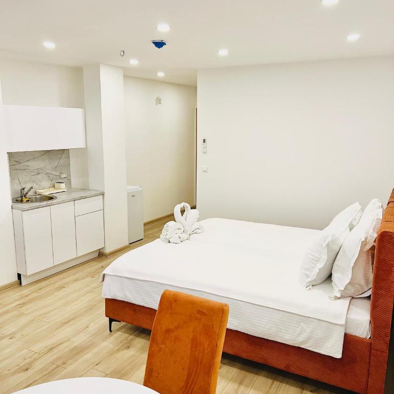 AMARIS Suites Sarajevo - Deluxe Studio - 3