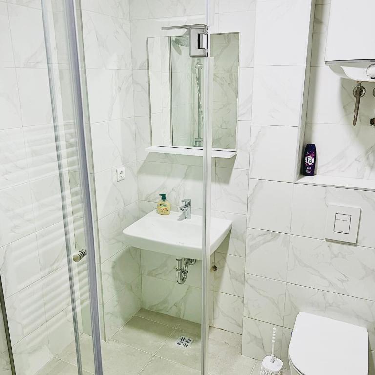 AMARIS Suites Sarajevo - Deluxe Studio - 5