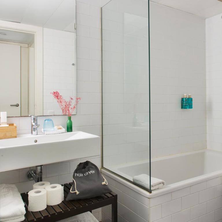 Durlet Beach Apartments - One-Bedroom Apartment - 17