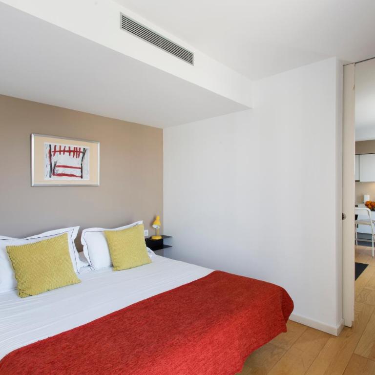 Durlet Beach Apartments - One-Bedroom Apartment - 31