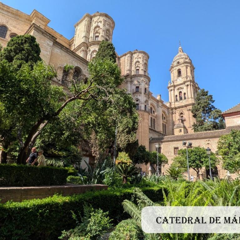 Alma de Málaga 2BR Stay with Art History & Comfort in the Heart of the City - Apartamento de 2 dormitorios - 24