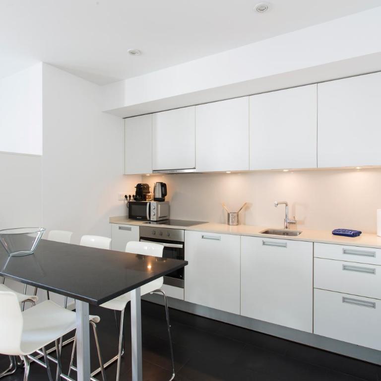 Durlet Beach Apartments - Three-Bedroom Apartment - 17