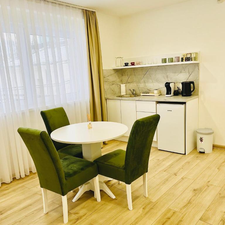AMARIS Suites Sarajevo - Deluxe Studio - 5