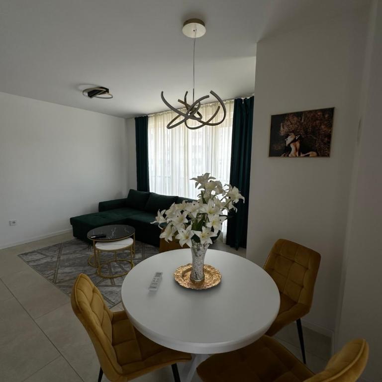 Lux Apartman Banjaluka - Two-Bedroom Apartment - 3