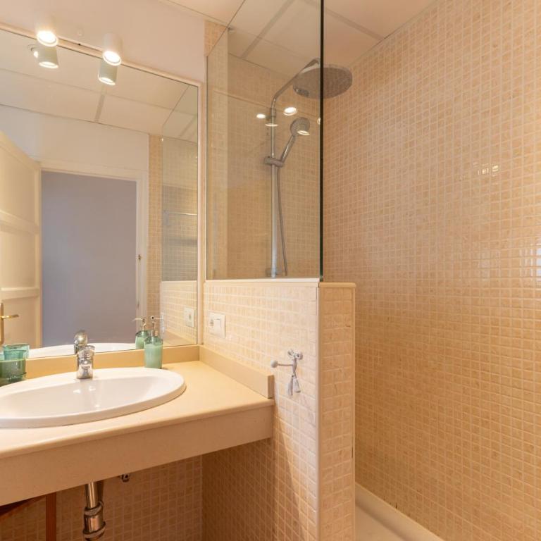Charming 2 bedroom Apartment at Virgen de Begoña - Apartamento de 2 dormitorios - 20