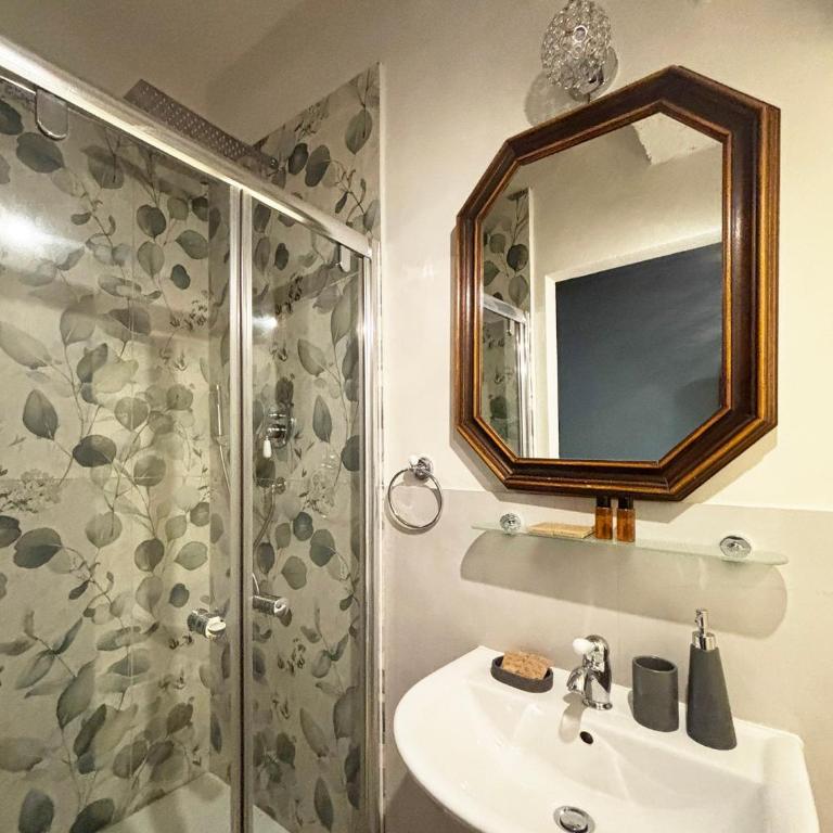 B&B La Fontanina - Camera Matrimoniale con Bagno Privato - 4