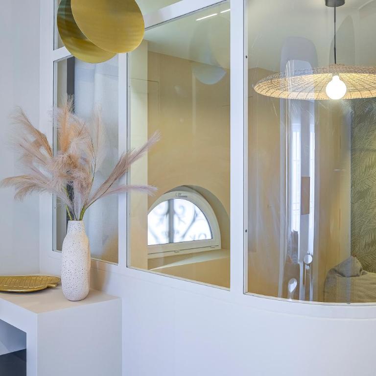 Grand appartement Centre de Nice - Appartement - 32