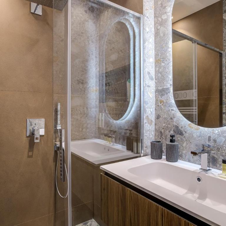 Grand appartement Centre de Nice - Appartement - 65
