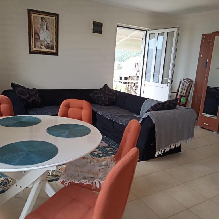 Magnificent View Apartment - One-Bedroom Apartment - 15