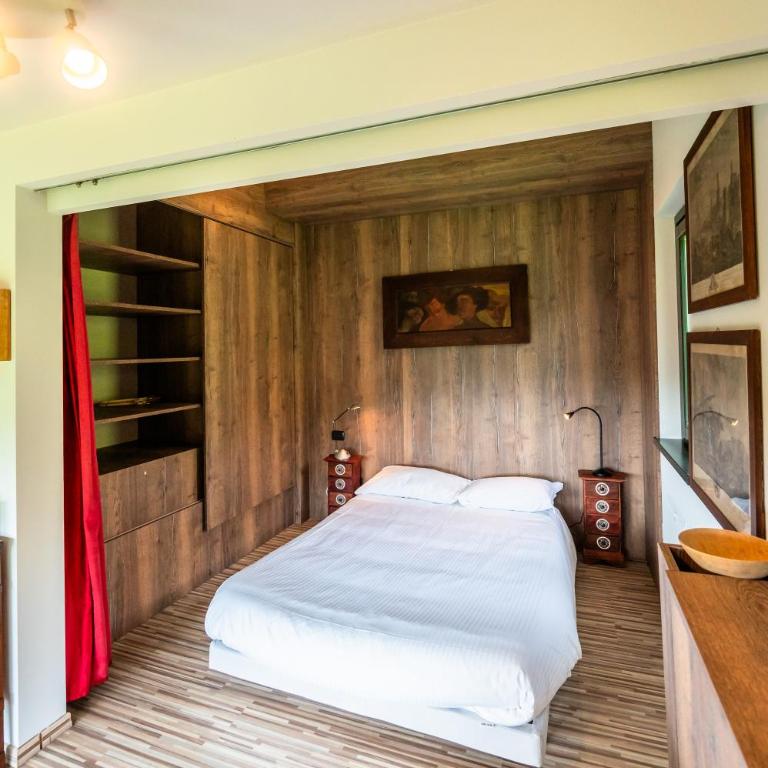 Aminta - Three-Bedroom Villa - 4
