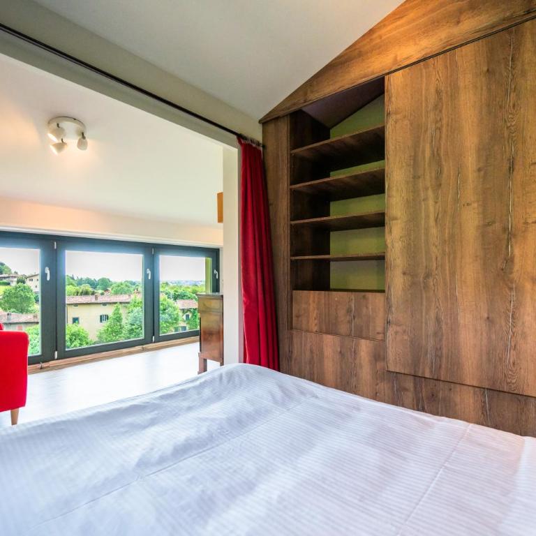 Aminta - Three-Bedroom Villa - 13