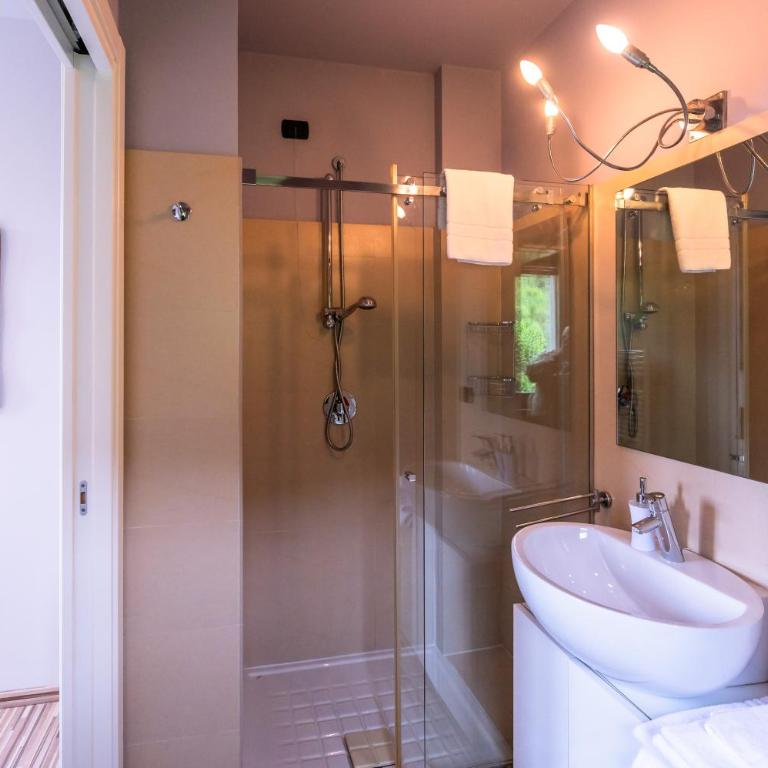 Aminta - Three-Bedroom Villa - 18