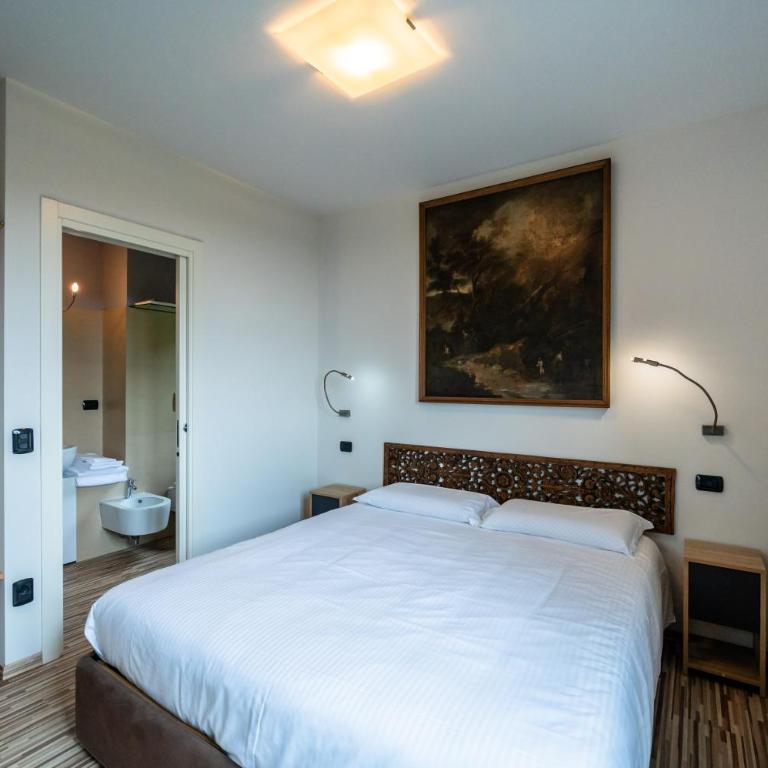 Aminta - Three-Bedroom Villa - 29