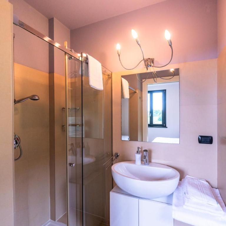 Aminta - Three-Bedroom Villa - 30
