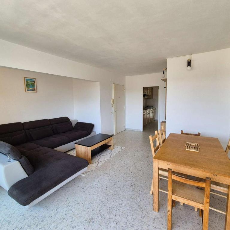 Piscine, Wi-Fi, climatisation, garage privatif, terrasse, plages et commerces à pied - Apartment mit Meerblick - 6