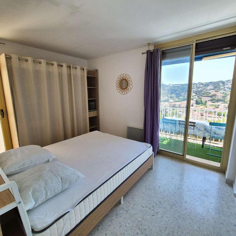 Piscine, Wi-Fi, climatisation, garage privatif, terrasse, plages et commerces à pied - Apartment mit Meerblick - 9