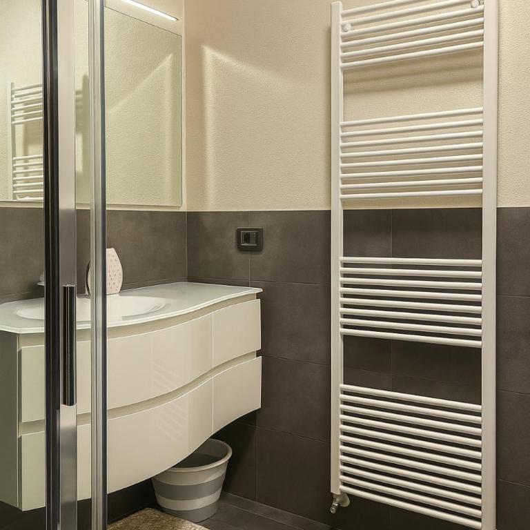 Garda Fiordaliso vista lago 4 posti letto - Appartamento con 1 Camera da Letto - 2