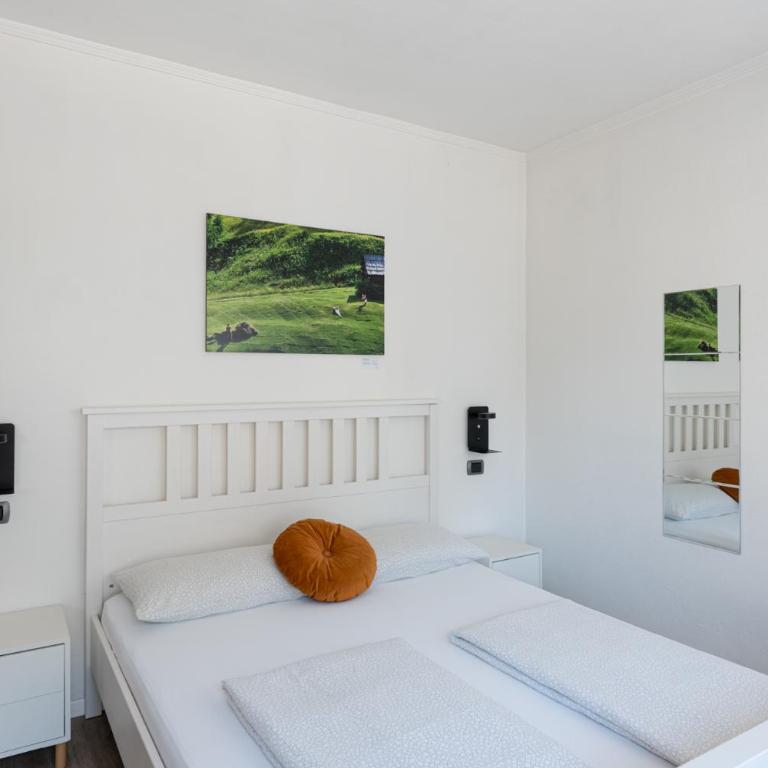 Gasthof Salurn - Camera Matrimoniale con Balcone - 23