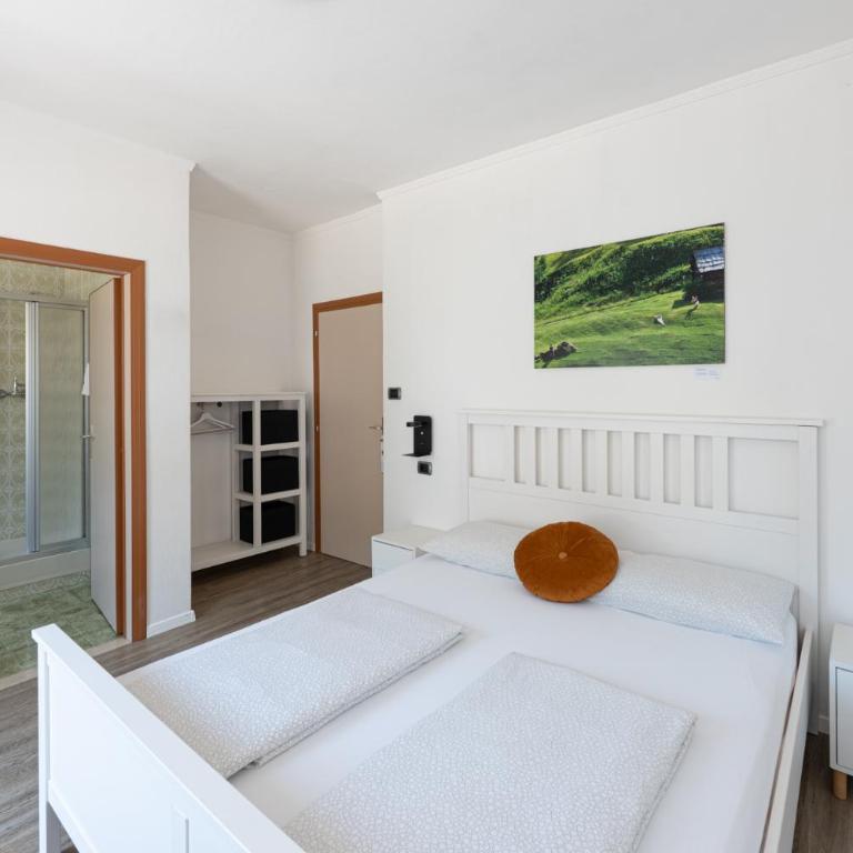Gasthof Salurn - Camera Matrimoniale con Balcone - 2