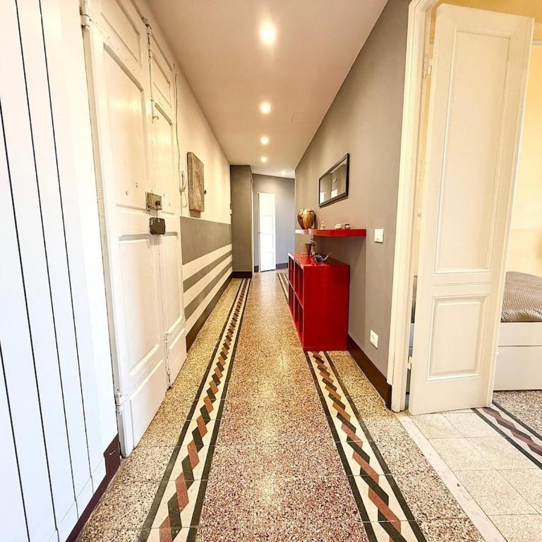 Free Parking 5 minutes from the station - Three-Bedroom Apartment - 6