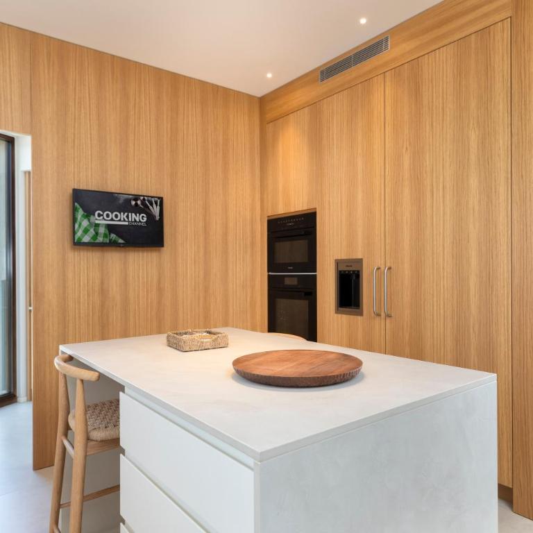 Hostal Boutique Es Portalet - Apartamento de 2 dormitorios con terraza y vistas al mar - 1