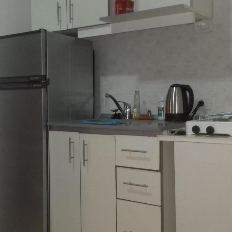 Depto en PH Planta baja al Frente - One-Bedroom Apartment - 7