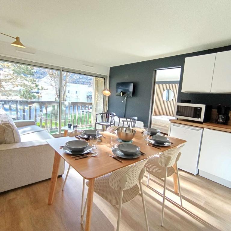 Appartement T3 pour 6 personnes, balcon sud, parking, proche des pistes – Saint-Lary-Soulan - FR-1-457-146 - Apartment - 3