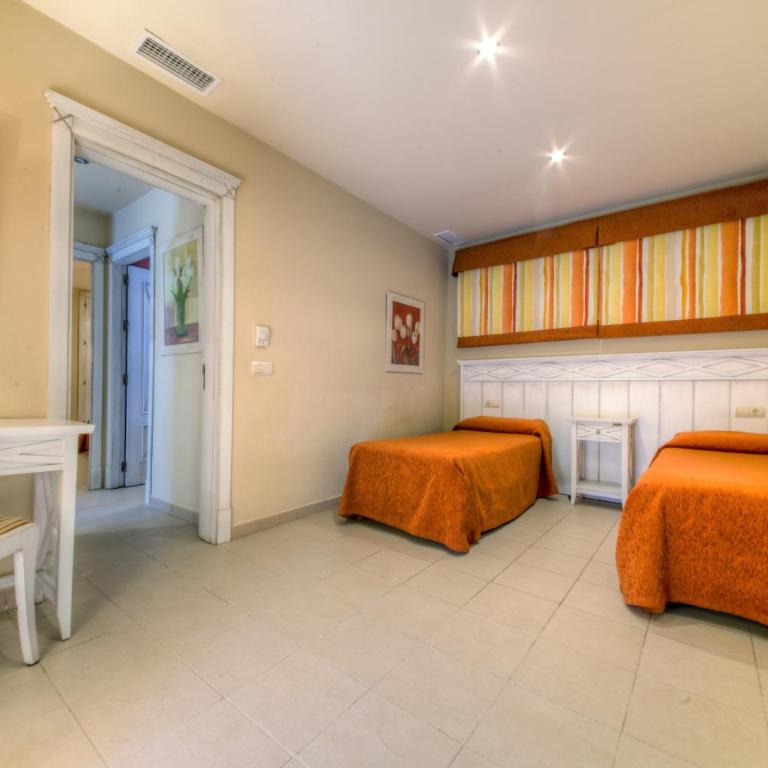 Apartamentos Piedramar - Apartamento de 2 dormitorios con terraza (4 adultos) - 8